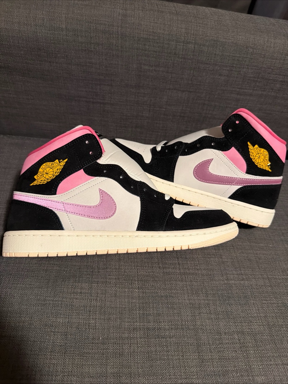 Size 10.5 - Air Jordan 1 SE Mid Black Sail Pinksickle